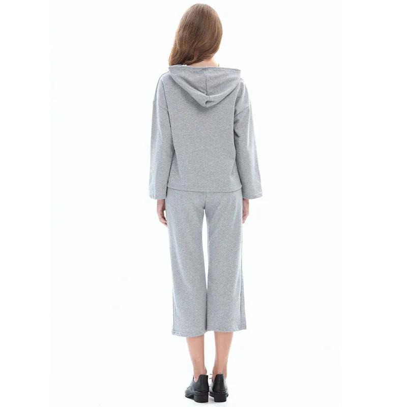 2pcs Wholesale Women Sweatsuit Sets Hoodies    Cropped Trousers