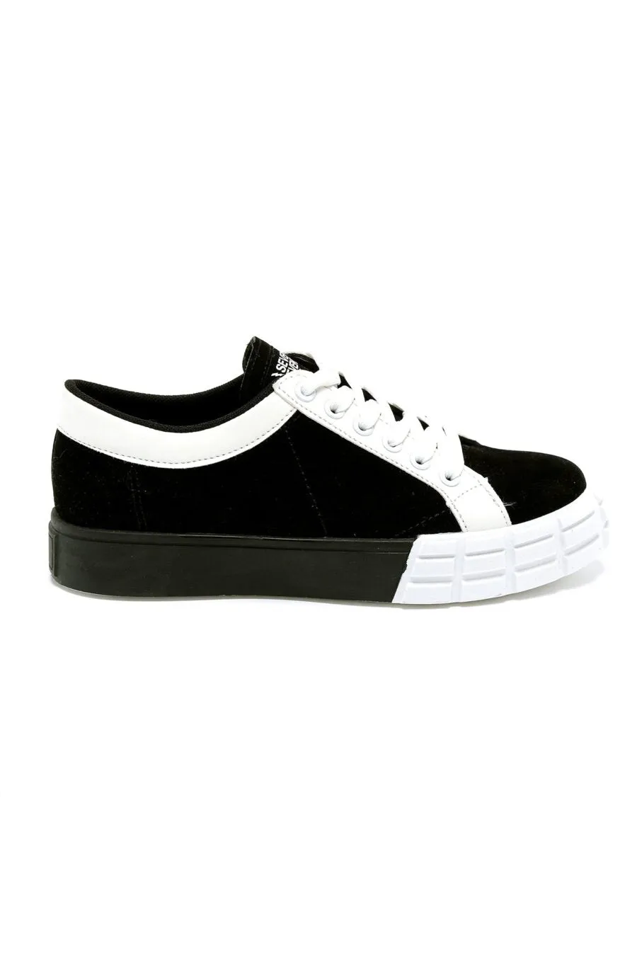 Black and white sneakers | PAGGY MACCASINS