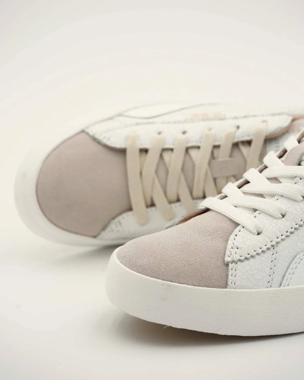 Sc01 White White Chunky Sneakers